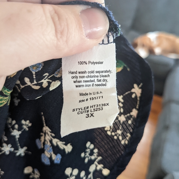 Le Lis Size 3x Cold Arm? Blouse Blue/Green Flowers and Leaves BEAUTIFUL!!! - Picture 6 of 6